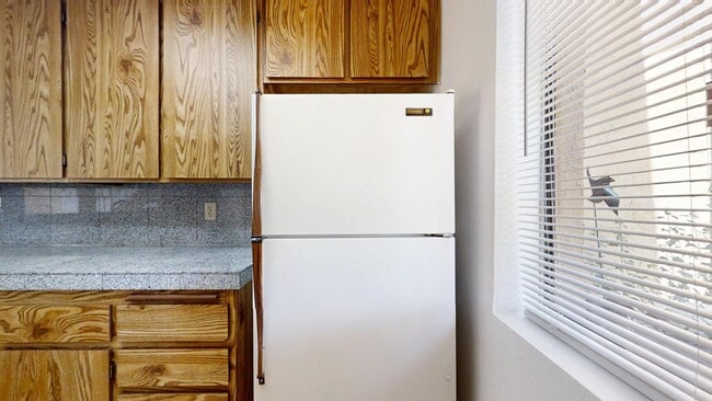 Building Photo - 48255 Monroe St