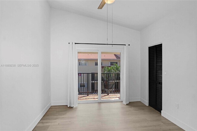 Building Photo - 5530 W 26th Ct