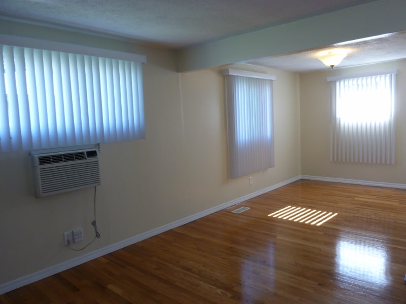 Building Photo - 1211 W Dalke Ave