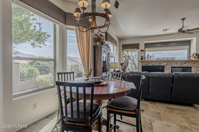 Building Photo - 65473 E Rose Ridge Dr