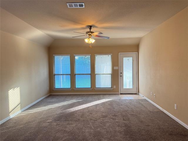 Building Photo - 616 Kinghaven Dr