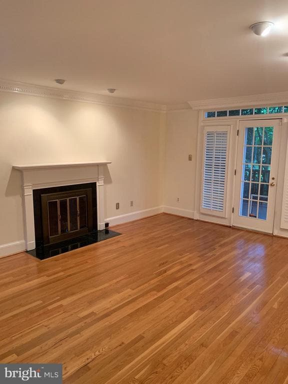 Building Photo - 1317 19th Rd S