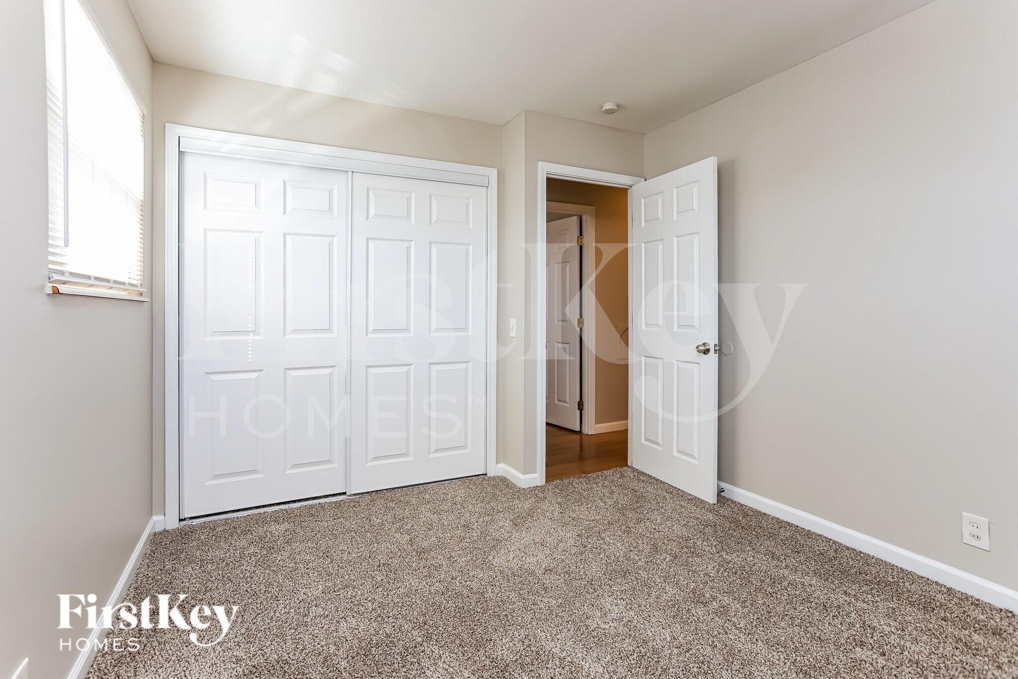 Building Photo - 2170 Flight Dr