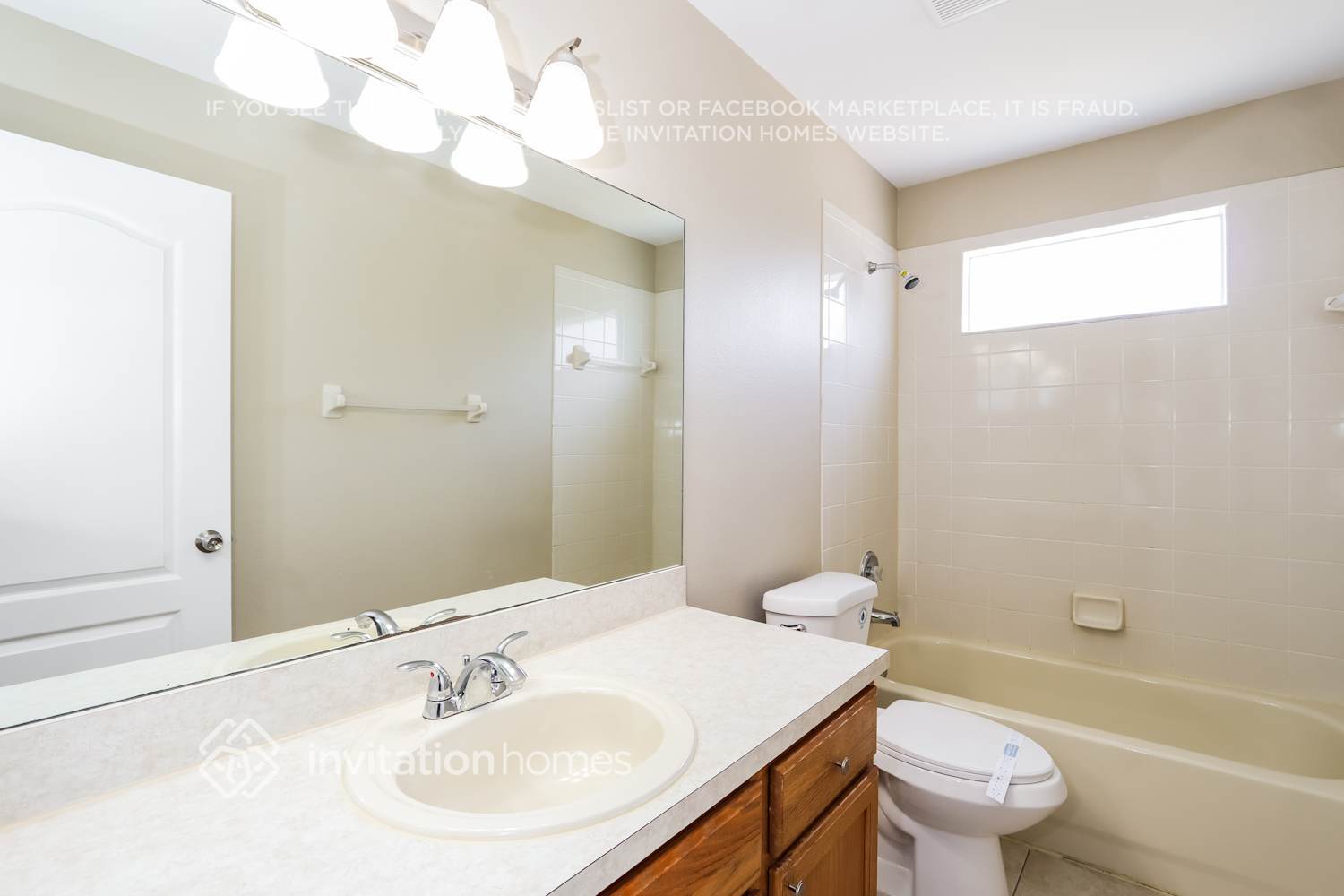 Building Photo - 11429 Village Brook Dr