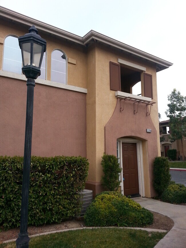 Building Photo - 26427 Arboretum Way