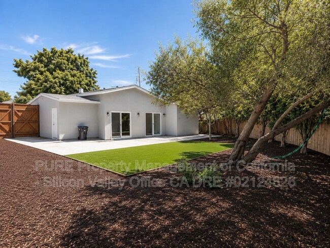 Building Photo - 40469 Shaw Ct