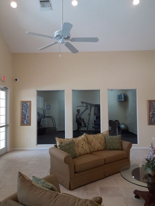 Building Photo - FREE RENT!!!Condo at Club Cortile, Luxury Condominiums and Townhomes.