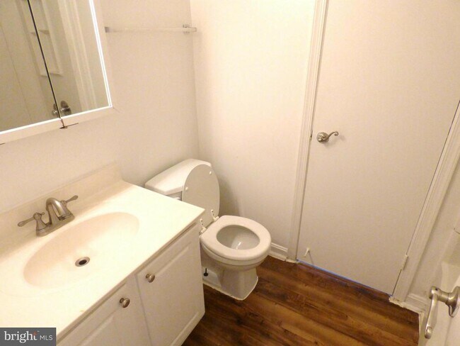 Building Photo - 8205 Whispering Oaks Way