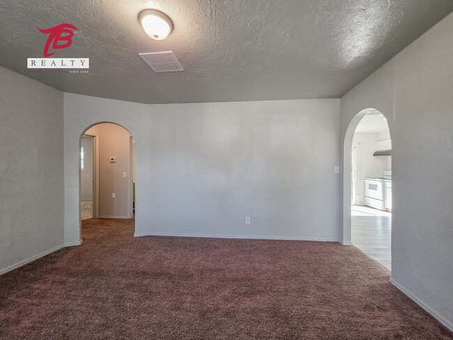 Building Photo - Newly Remodeled Home in SW OKC for Lease