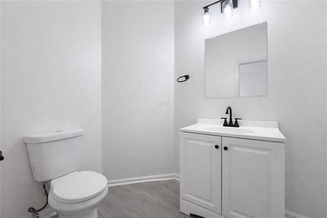 Building Photo - 2259 Sisk St NW