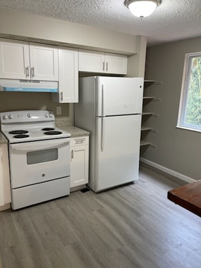 Building Photo - 3422 Belfry Ln
