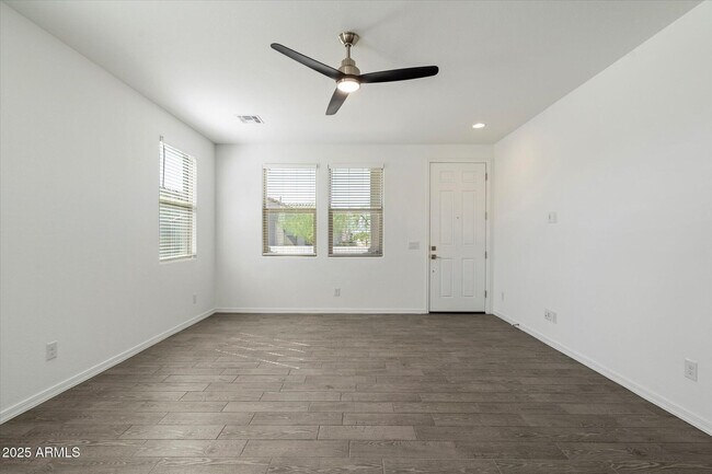 Building Photo - 25101 N 141st Ave