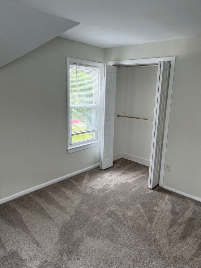 Building Photo - 7 Southard Ct