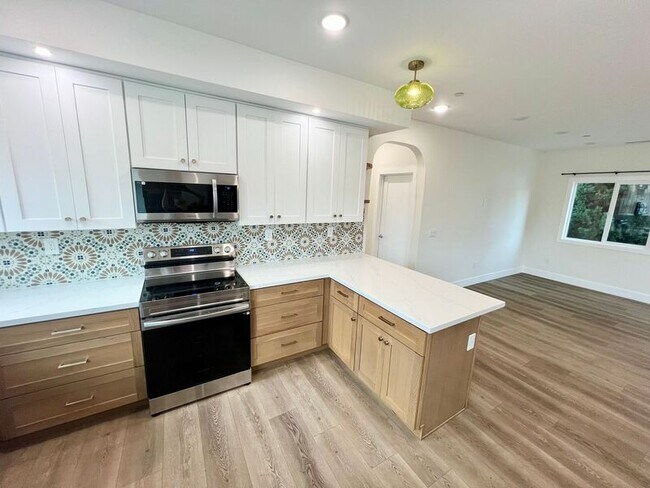 Building Photo - 669 Townsite Dr