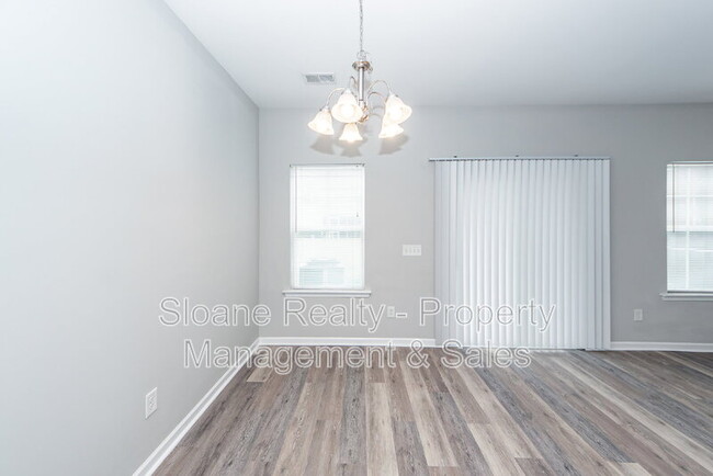 Building Photo - 522 Truman Dr