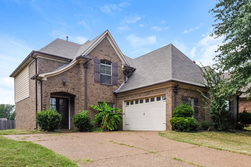Building Photo - 1457 Sawmill Creek Ln