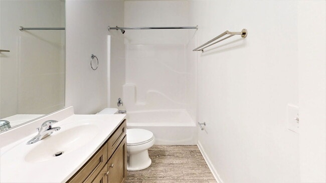 Building Photo - 417 E 18th Ave