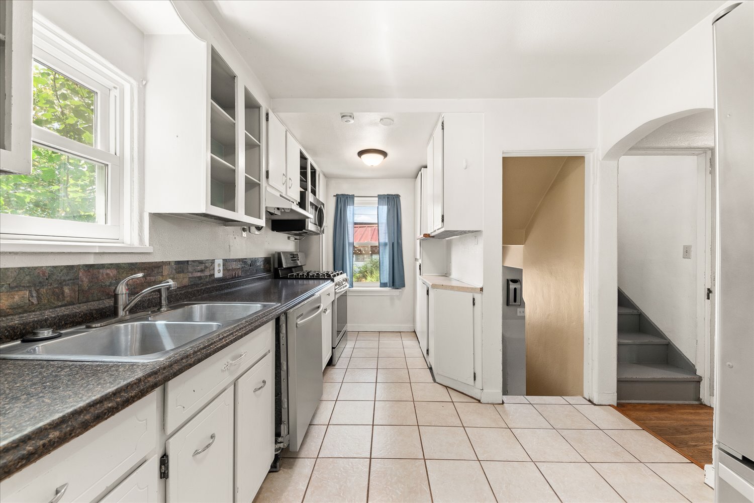 Building Photo - 2431 N Atlantic St