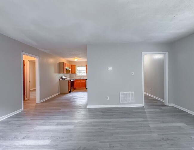 Building Photo - 1726 Hartsfield Rd