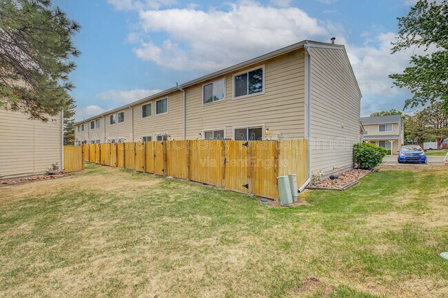 Building Photo - 8911 Field St