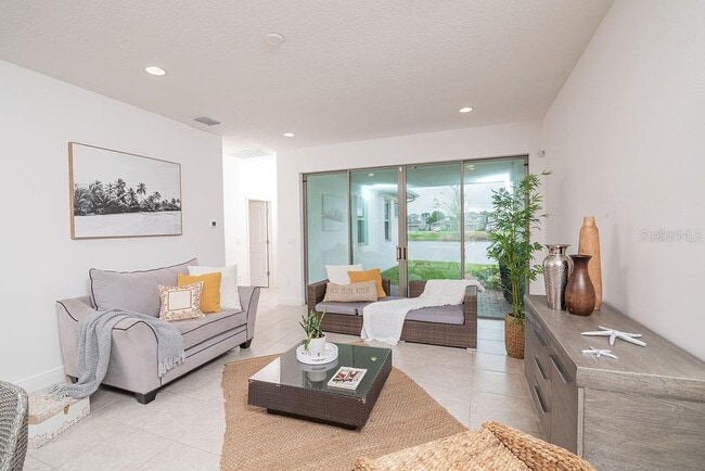 Building Photo - 7508 Wing Span Wy