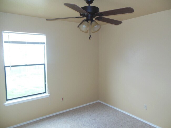 Building Photo - 4806 Greenlee Dr