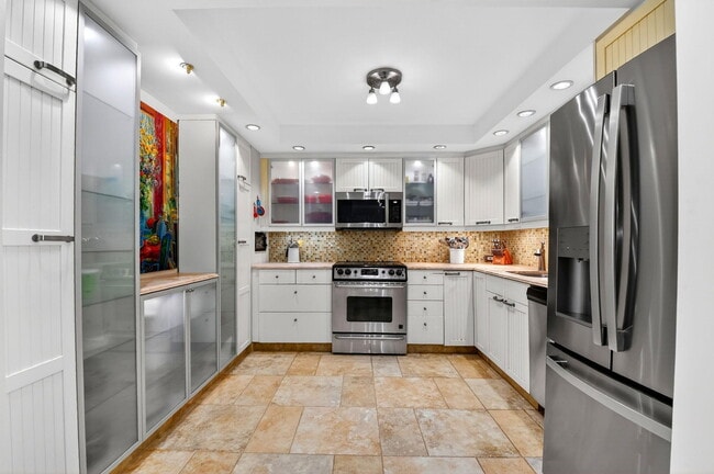 Building Photo - 3456 S Ocean Blvd