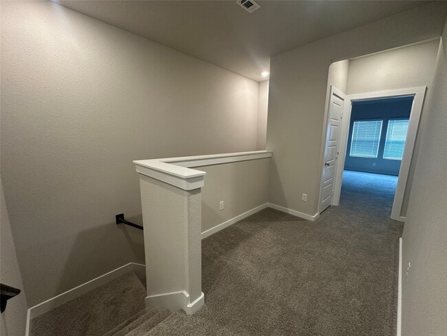 Building Photo - 3110 Valley Peak Dr