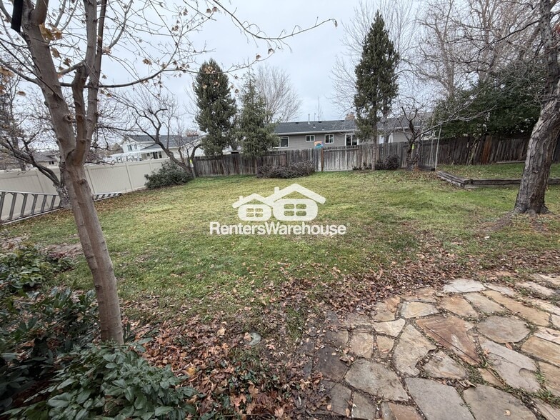 Building Photo - 575 E 10315 S