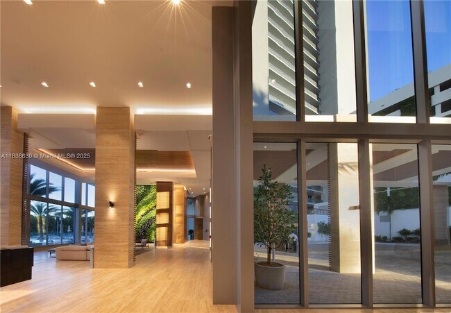 Building Photo - 16385 Biscayne Blvd