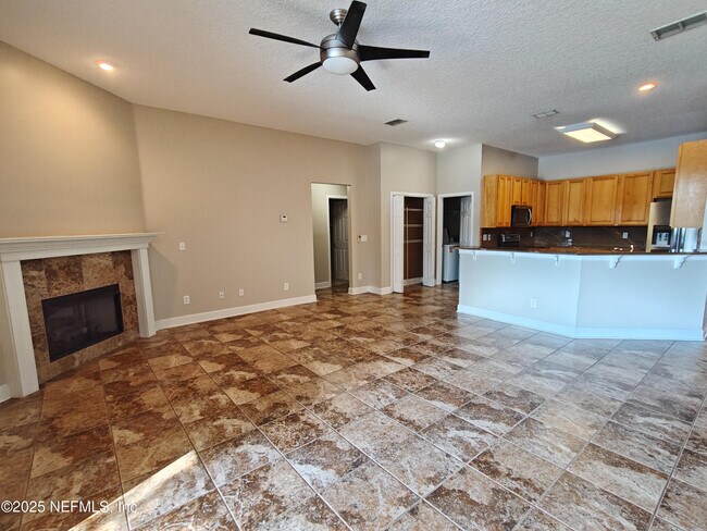 Building Photo - 1505 Majestic View Ln