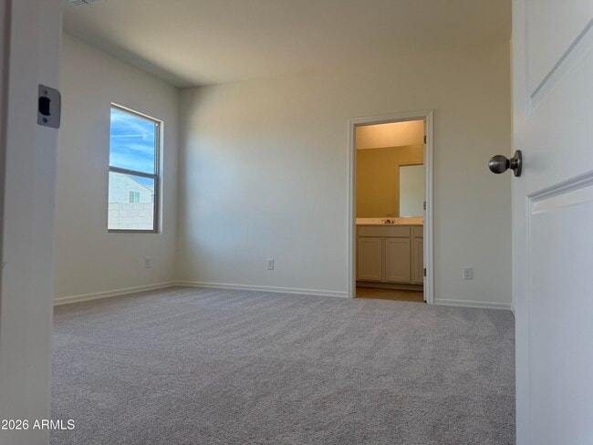 Building Photo - 2370 Steer Dr