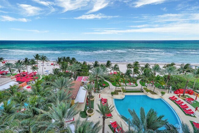 Building Photo - 17749 Collins Ave