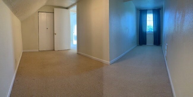 Building Photo - BENS01