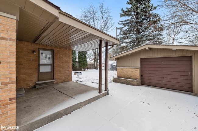 Building Photo - 5342 Streefkerk Dr