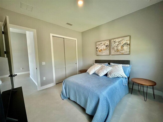 Building Photo - 15109 Aquarius Cir