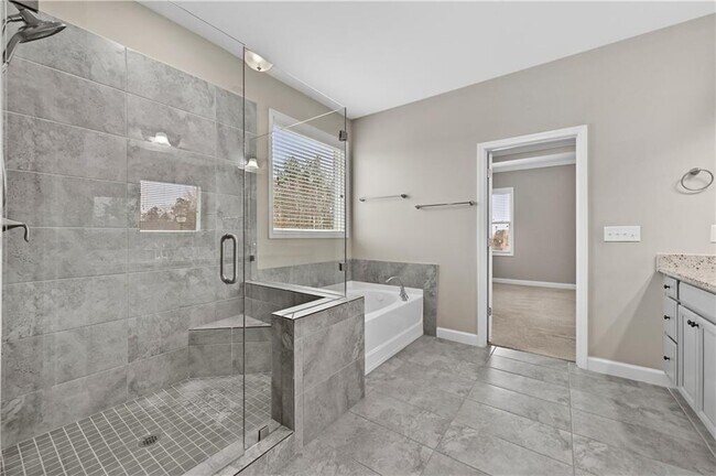 Building Photo - 4832 Miller Ridge Blvd