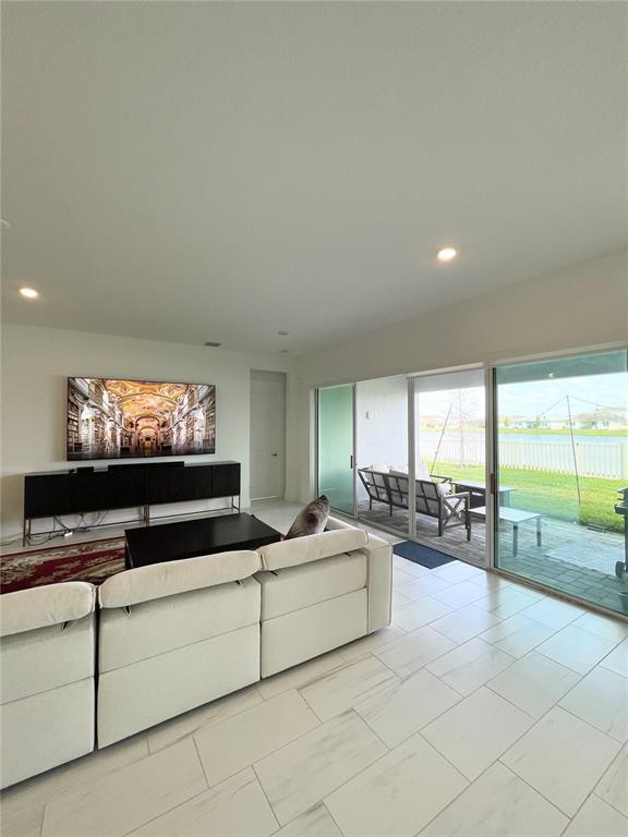 Building Photo - 8486 Ivy Stark Blvd