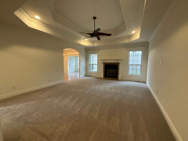 Building Photo - Spacious 4 Bedroom 2 bathroom House in Bella Vista READY FOR RENT *LIMITED OFFER