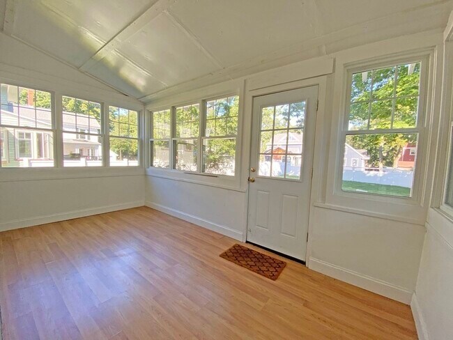 Building Photo - 24 Bowdoin St