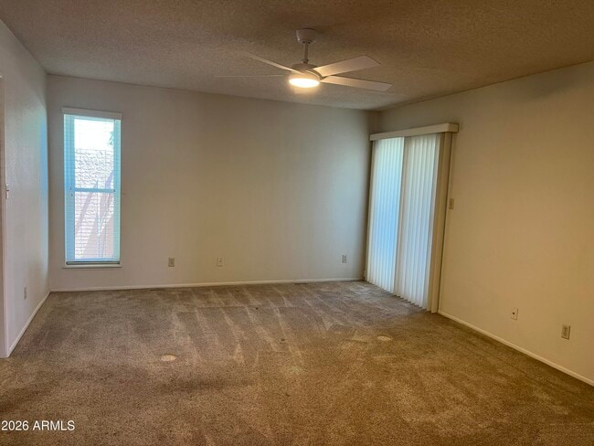 Building Photo - 10624 W Griswold Rd