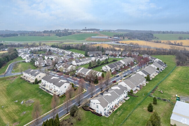 Aerial Photo - Willow Ridge Apartments