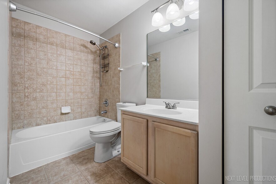 Building Photo - 5426 Cloverdale Rd