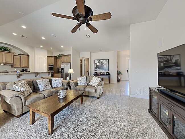 Building Photo - 1890 Ranchito Dr