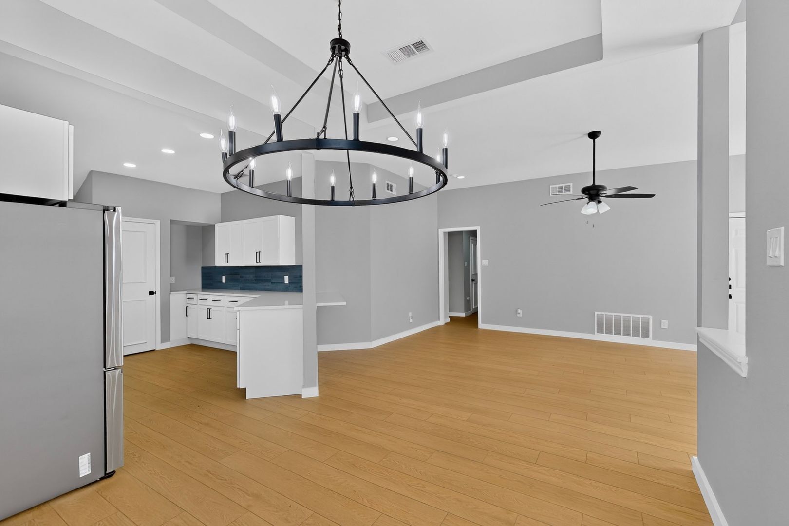Building Photo - 2522 Larkspur Ln