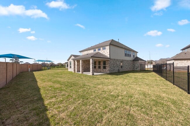 Building Photo - 32407 Hamilton Crest Dr