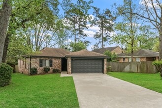 Building Photo - 25 Shady Oak Ln