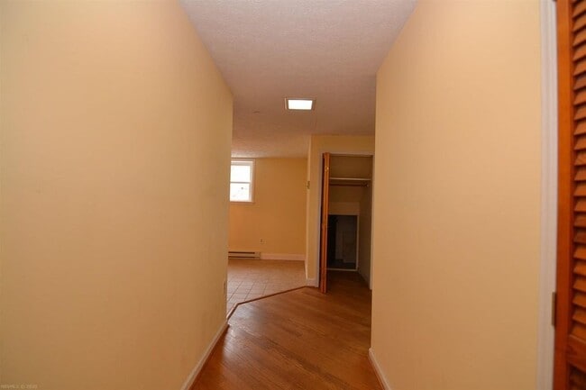 Building Photo - 1812 Gardenspring Dr