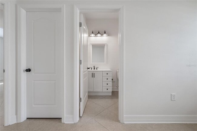 Building Photo - 7843 Tuscany Woods Dr