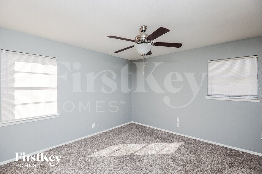 Building Photo - 6709 Alma St